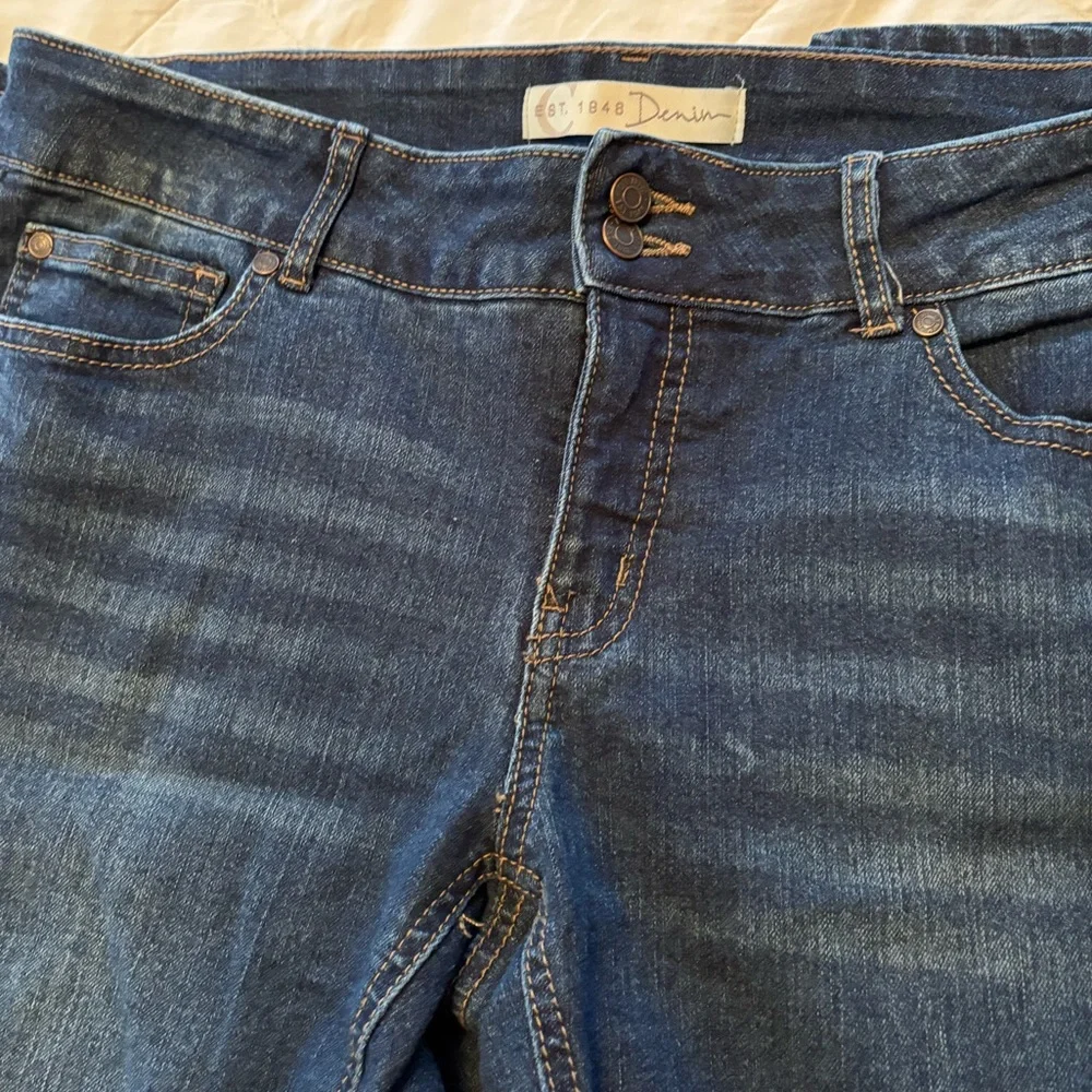 Jeans 3 for $20! EST. 1946 Denim Mid Rise Jeans - Picture 4 of 4